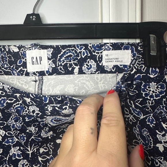 Gap Women’s Skinny Ankle Pant - Picture 2 of 6